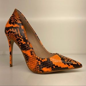 “Cassedy” snakeskin orange heels
